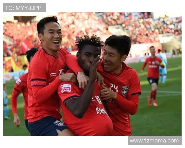 南京足球队以85分领跑全国锦标赛积分榜展现强劲实力